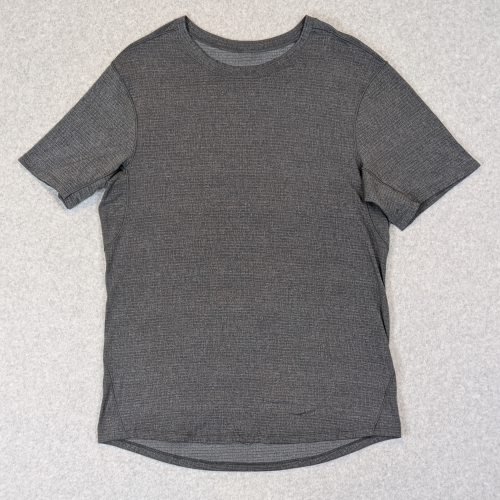 Lululemon In Mind Short Sleeve Shirt Men's Medium Gray Performance Training Gym
